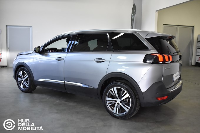 PEUGEOT 5008 PureTech Turbo 130 S&S Allure Pack